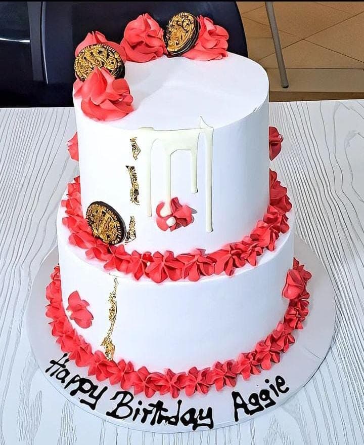 Coral bloom two-tier cake from the bakery's feed